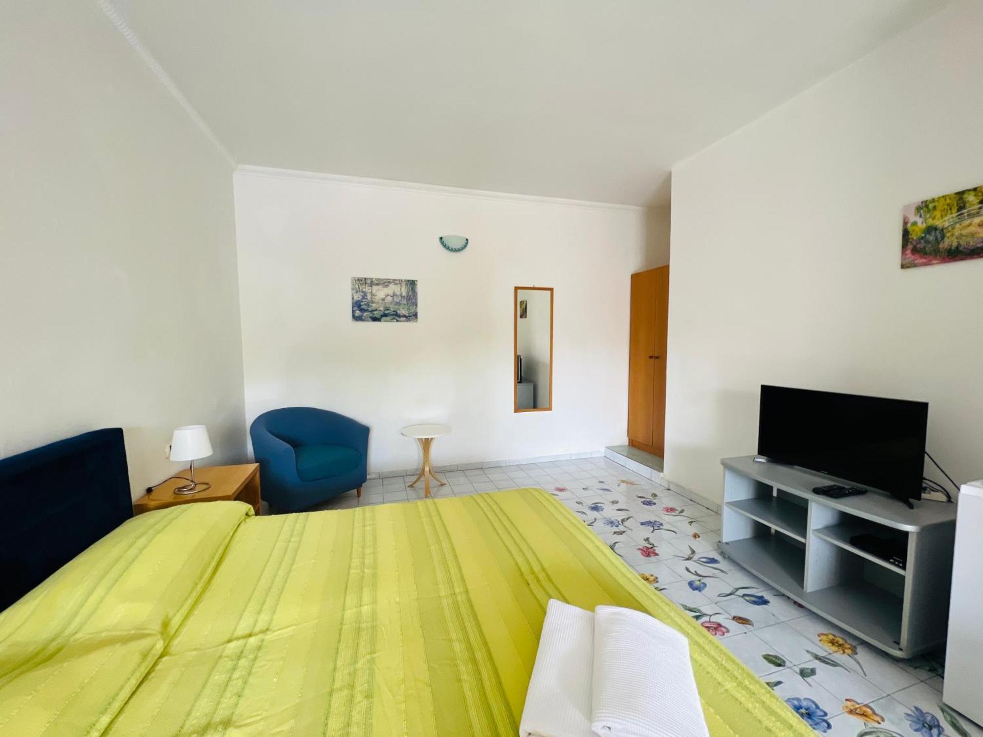 Villa Thomas Bb Conduzione Familiare Forio di Ischia 객실 사진