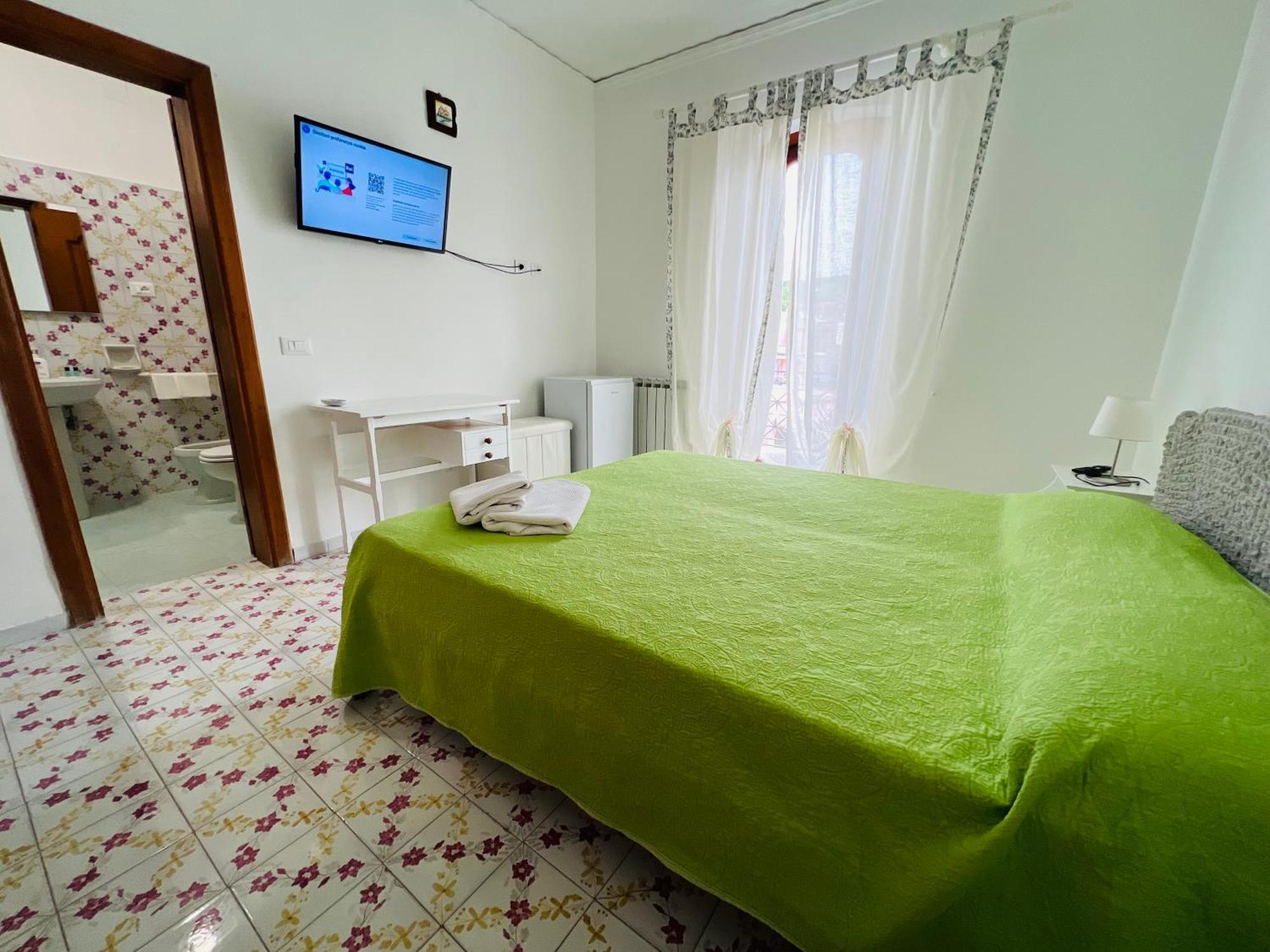 Villa Thomas Bb Conduzione Familiare Forio di Ischia 객실 사진